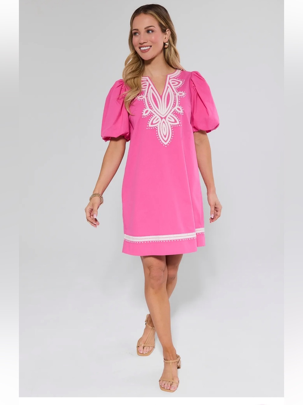 Avara Exclusive Roxanne Vibrant Pink Embroidered Short Shift  Dress Sz M $98